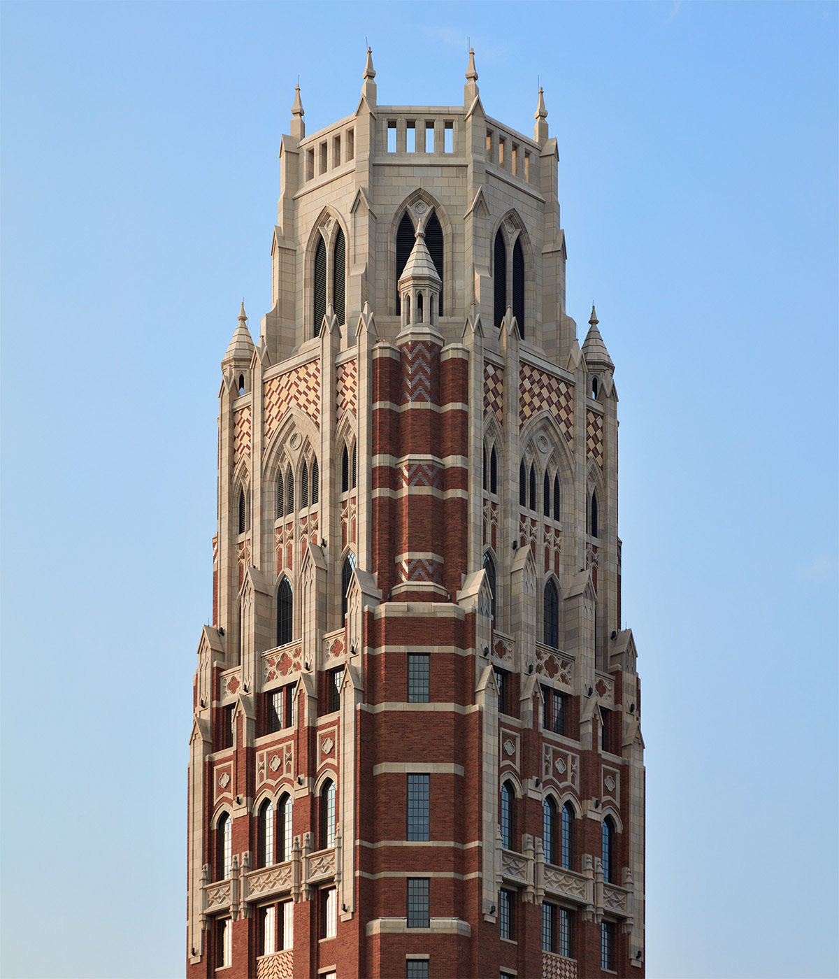 Mirroring the look of century-old buildings, Hope's Windows provided over 1,200 unique windows to a southeastern University